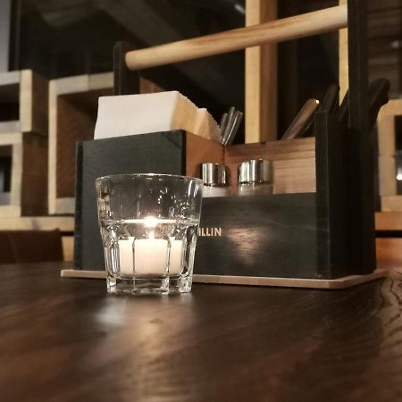 Hotel Lodge Inn Fiesch Εξωτερικό φωτογραφία