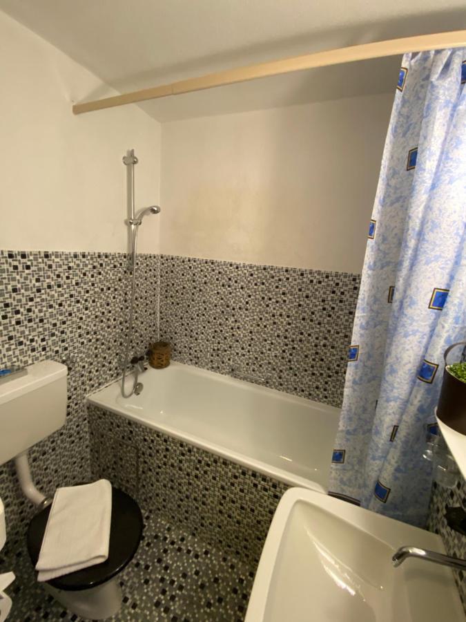 Hotel Lodge Inn Fiesch Εξωτερικό φωτογραφία
