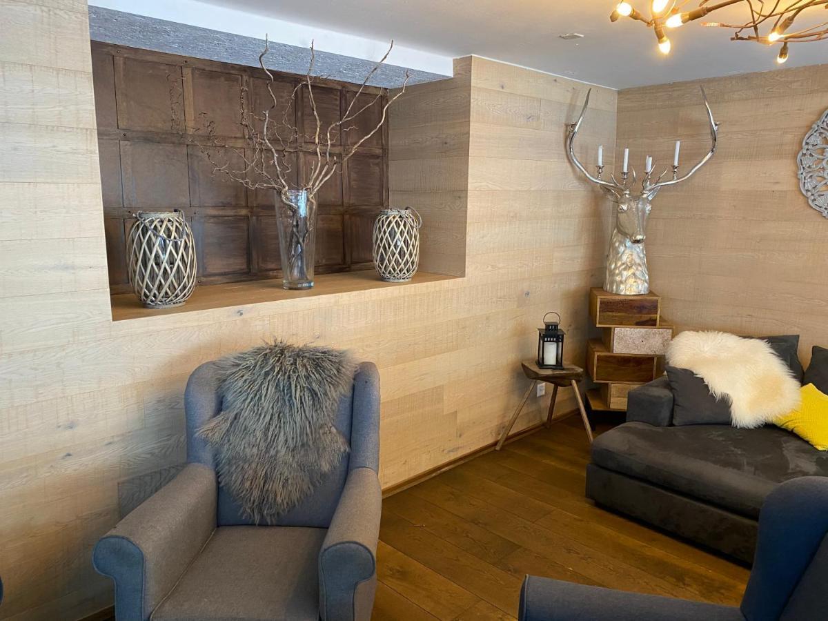 Hotel Lodge Inn Fiesch Εξωτερικό φωτογραφία